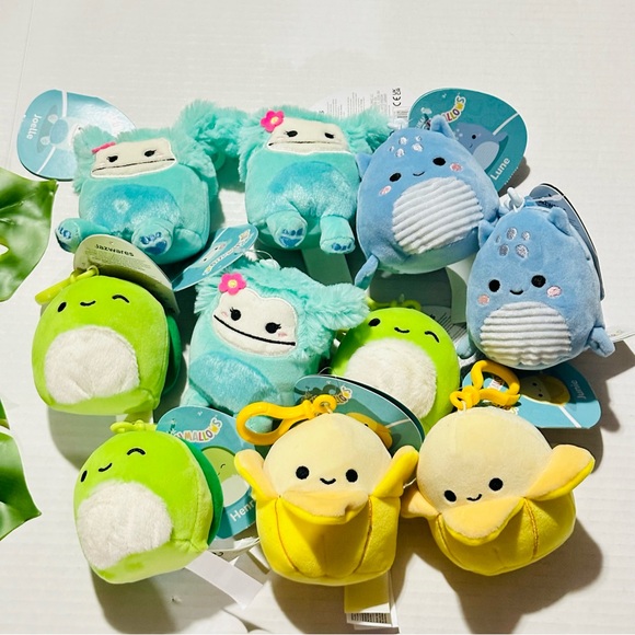 Squishmallows Junie The Yellow Banana - Child's Ultra Soft Stuffed Plush Clip-on - Picture 12 of 13